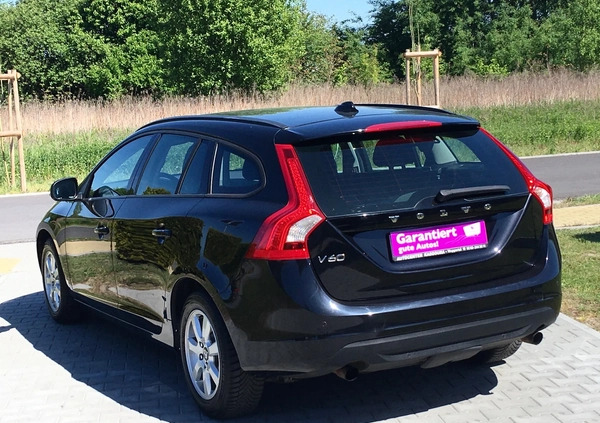 Volvo V60 cena 36800 przebieg: 229000, rok produkcji 2013 z Zwoleń małe 172